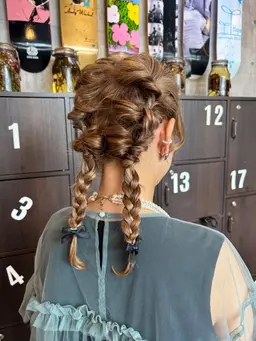 カット➕ブリーチカラー➕2stepトリートメント(ハイライト、インナーカラー可)