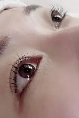 🎀パリジェンヌラッシュリフト＋高級コーティング付き👀🧸🎀