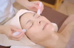 顔筋フェイシャル70分