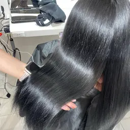 【湿気対策｜広がり・うねり改善ストレート】癖やうねりが気になる方はこちら💭♡