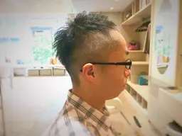 【メンズ限定カットメニュー】⭐️カット、炭酸クレンジング、ヘッドマッサージの限定メニュー。