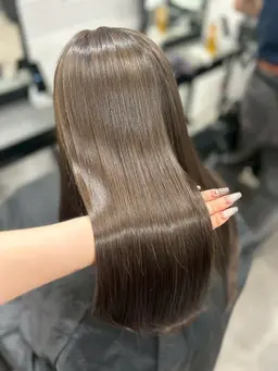 🕊️うる艶ヘアになれる🕊️髪質改善トリートメント+炭酸スパ+スタイリング
