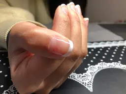 ジェルネイルフレンチ（ケア込み、初来店オフ無料）（バーチャルフレンチ¥1000UP）スタッフが丁寧な施術致します♪