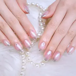 オフなし🌙ハンド🌙ガラスフレンチネイル(🎊ストーン✨パール2粒サービス🎊)🍹現金お支払いのみ🍹