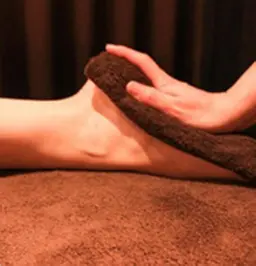 🌼リフレクソロジー50分コース🌼【むくみ・冷え・改善・太もも​〜​足裏・足ツボ・指先まで】