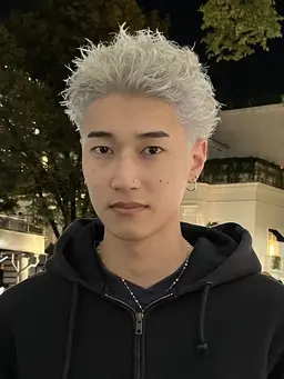 【🚹メンズミニモ学割‼️】2ブリーチ+カラー+トリートメント✨ハイトーン/シルバー/ブロンド/ミルクティー