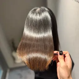 💇🏻‍♀️美髪を諦めてる方へ💄【カット＋酸熱トリートメント】