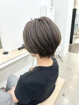 【ミニモ特別メニュー🌻】部分ハイライト+艶々トリートメント✨