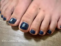 ワンカラー¥7,700フットネイルはハンド料金に+¥1,100