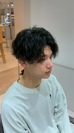 🍀パーマデビューにもおすすめ🍀♢学割U24♢ メンズパーマ＋カット　¥9660