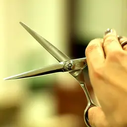 カット、(シャンプー、ブロー込み)