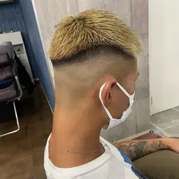 【メンズ限定🐺】🔥フェードカット➕シャンプー🔥[毎月100名以上のメンズも担当/メンズカット/銀座]