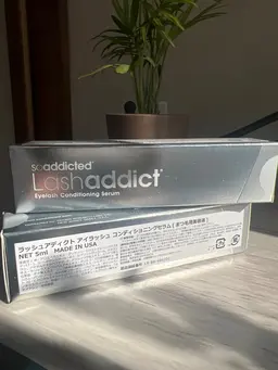 ハリウッド女優も愛用♥️王道✨️ラッシュアディクト👁在庫あり。