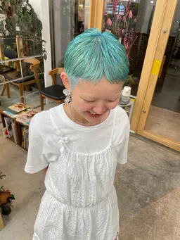 ショートの方はこちら⇨ダブルカラー(ブリーチリタッチ+オンカラー)