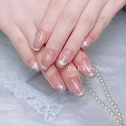 🤩🤩大人気ワンホンネイルマグネットフレンチ／ガラスフレンチ／ミラーフレンチ