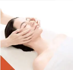 【平日1名限定メニュー】　　　　　　　　　フェイシャルエステ💕リンパ流して小顔＆透明感＆うるおいが即実感😊🫶💕