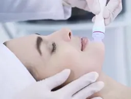 【お顔まるっとツルスベ実感！】《初回》毛穴徹底ケアコース ¥7,000→¥4,800