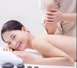 【同時刻🉐①②ご予約承ります】 🍀人気りンパオイル40分+足裏ツボ30分 ⇒ 4800円【足汤付き】