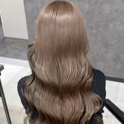 【2回目来店の方限定💎🩵】カット＋ケアブリーチ（＋カラー）