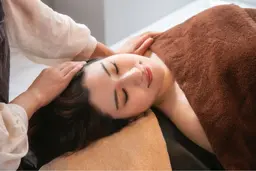 人気No.3✨【ビオスチーム×身体をととのえる足つぼセラピー・全身リンパ×Brightフェイシャル】130分