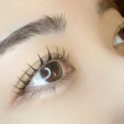 【話題のマスカラパーマ】パリジェンヌorまつぱ+まつげティント ¥5,030