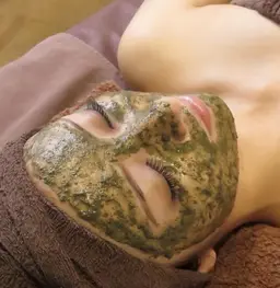 女性限定◆【艶潤肌小顔美人へ】REVIハーブピーリング＋小顔コルギ＋上半身コルギ(癒しパック付き)