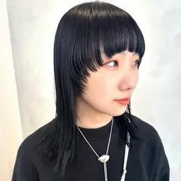 ⭐️縮毛矯正⭐️[カット]+[縮毛矯正]+[ハホニコトリートメント]痛み最小限にサラサラストレートヘアに✨内部補修でケア