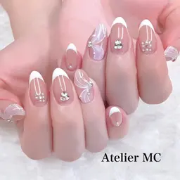 ピンクベージュが可愛い😍ワンホンネイル