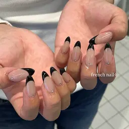 (オフあり)フレンチネイル🩰