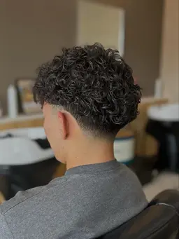 カット、パーマ、トリートメント