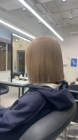 切りっぱなしボブ（ワンレンカットモデル）