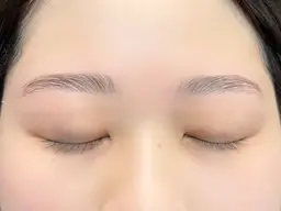 🎀HBL ハリウッドブロウリフト🎀 毛流れを整えて外国人風の存在感ある眉毛にしたい方にオススメ。✧。・゚/浦和