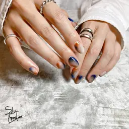 時短!🌟【オフ込】🟠5色で完全おまかせ/ニュアンスネイル🌿 ※オフ無しの場合メッセージ下さい