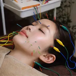 ≪リピーター様≫【美容鍼プレミアム】 90分¥15400🪡✨️ ‼️ご予約可能日は下記よりご確認下さい‼️