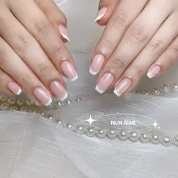 【ハンド】🎀ワンカラーフレンチ クリアベース、ベース追加500円 🌟(初回ソフトジェルオフ無料)💗