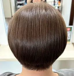 【白髪染めもOK】デザインカット+艶カラー+髪質改善トリートメント