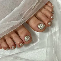 《foot》2本アート