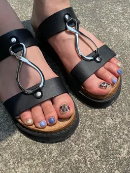 オフ込み🌼アートありフットネイル