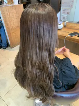 《*平日限定*》✨🌼ハイライト＋透明感カラー🌼✨（ケアブリーチ）