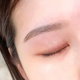 眉スタイリングモデル