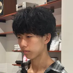 ミニモ学割🔥【3月特別クーポン👨‍🎓】似合わせメンズカット➕選べる眉毛wax orトリートメント¥4500