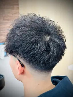 フェードカット　スキンフェードも込み