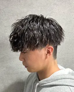 ⚡️新生活応援！ミニモ学割⚡️🔥ツイストスパイラルパーマ🔥🌈特殊パーマ料金になります🌈