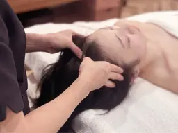 頭痛・不眠・食いしばり・熟睡ドライヘッドスパ60分ご希望でデコルテアロマオイルマッサージ💫¥10,600→¥4,500