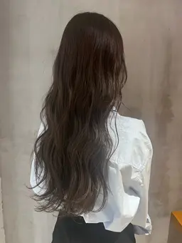 2月　3名様限定価格🤍　艶髪イルミナカラー＋トリートメント✨