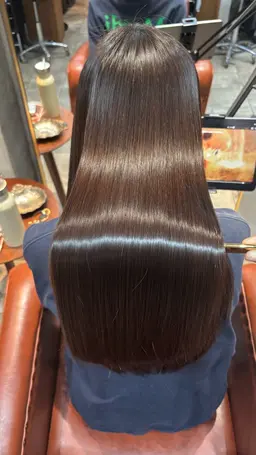 髪質改善ストレート(縮毛矯正)サービスで髪質改善トリートメントもやらせていただきます！