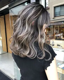 【カット付】外国人風ハイライト+ケアカラー+サロントリートメント