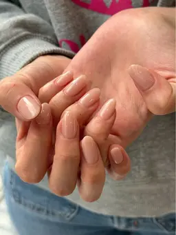 ハンドネイルオフモデル(スカルプオフは+1100円)