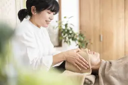 《人気No.3♥》下半身スッキリ!頭も小さくなるヘッドスパのセットコース/全身ふわ軽足つぼ(120分)