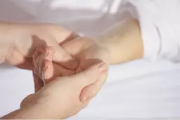 初回限定｜自爪育成カウンセリング＋血流促進ハンドトリートメント